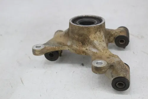 16 Can-am Defender Hd10 Xt right rear back Steering Knuckle Spindle Axle Carrier
