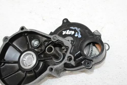 1999 SUZUKI GSXR750 ENGINE MOTOR TIMING CHAIN COVER STARTER GEAR COVER