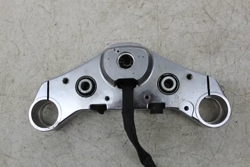 08 VICTORY VEGAS FORKS FORK UPPER TRIPLE TREE CLAMP