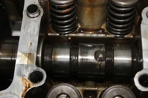 05 POLARIS SPORTSMAN 500 ENGINE MOTOR CYLINDER HEAD CAM VALVES COVER (SEE DESCP)