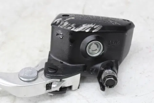 20-24 KAWASAKI NINJA 650 EX650 FRONT BRAKE MASTER CYLINDER w/ LEVER (READ)