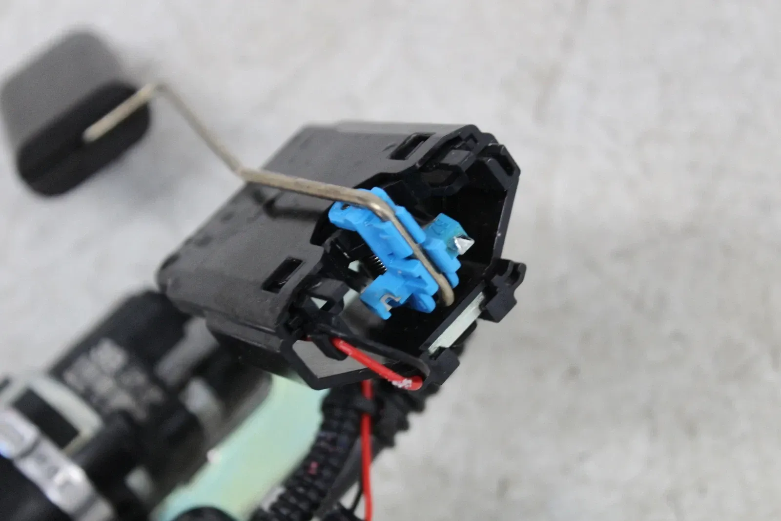 21-23 APRILIA RS660 FUEL PUMP GAS PETROL SENDER UNIT