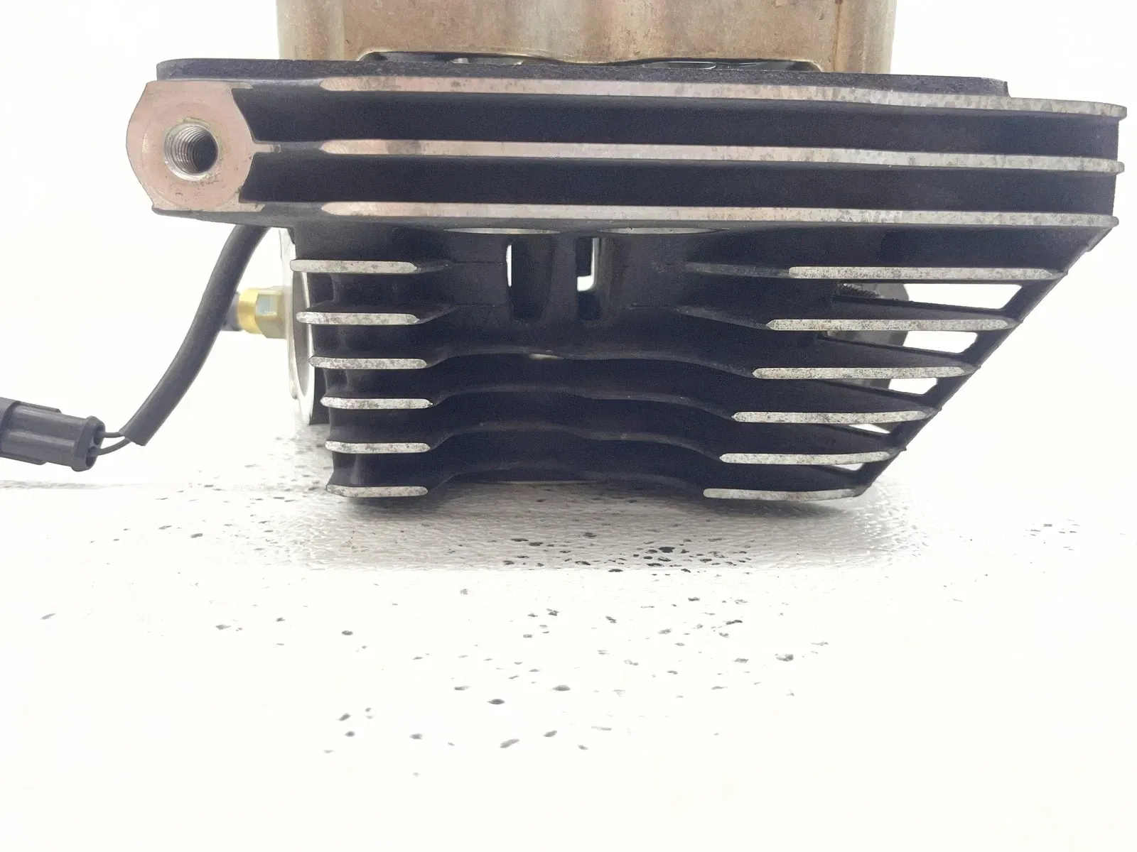 12-16 HARLEY-DAVIDSON ELECTRA GLIDE ULTRA CLASSIC ENGINE FRONT CYLINDER HEAD