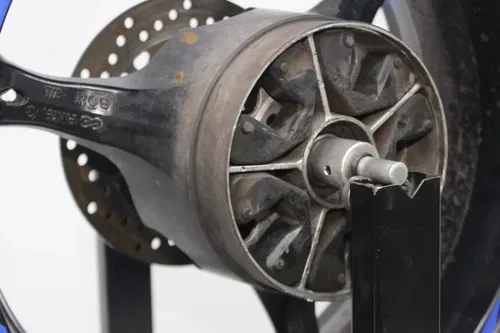 05-06 SUZUKI GSXR1000 REAR WHEEL BACK RIM (SEE DESCP)