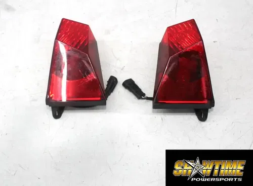 12-16 CAN-AM SPYDER RS-S ROADSTER LEFT RIGHT REAR TAIL TAILLIGHT BRAKE LIGHTS