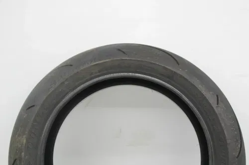 DUNLOP SPORTMAX 190/55 ZR17 M/C 75W REAR BACK TIRE (TREAD:6/32NDS)