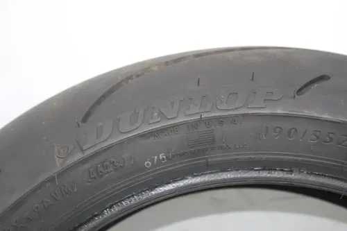 DUNLOP SPORTMAX 190/55 ZR17 M/C 75W REAR BACK TIRE (TREAD:6/32NDS)
