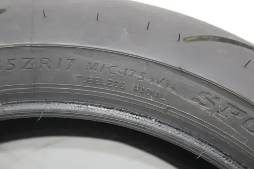 DUNLOP SPORTMAX 190/55 ZR17 M/C 75W REAR BACK TIRE (TREAD:6/32NDS)