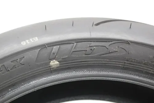 DUNLOP SPORTMAX 190/55 ZR17 M/C 75W REAR BACK TIRE (TREAD:6/32NDS)