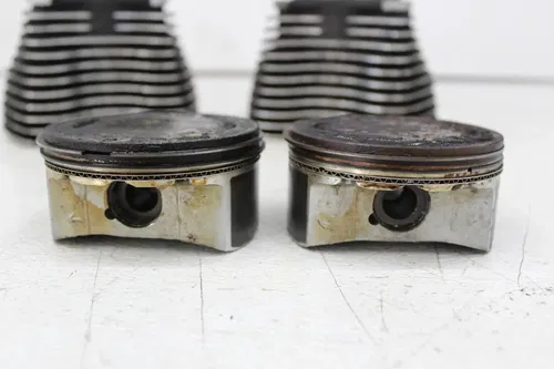 13 HARLEY ELECTRA GLIDE ULTRA LIMITED FLHTK PISTON CYLINDER PAIR W PISTONS
