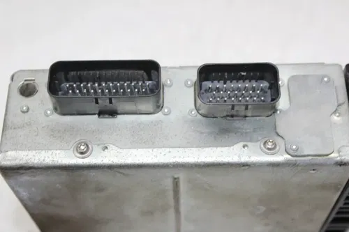 00-06 HARLEY-DAVIDSON FLHTCUI RADIO STEREO CONTROL UNIT