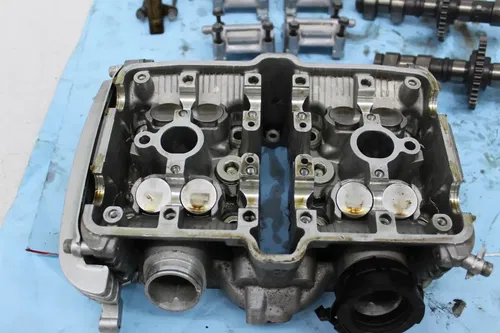 98 HONDA VF750C ENGINE TOP END CYLINDER HEAD CAMS VALVES COVER