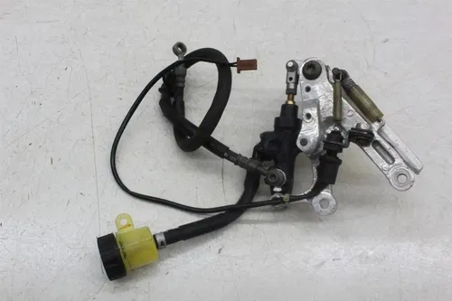 99-02 YAMAHA YZF R6 RIGHT DRIVER FOOT PEG REAR SET BREMBO BRAKE MASTER