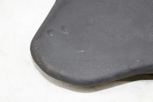 21 KAWASAKI ER400 FRONT DRIVERS SEAT PAD SADDLE PILLION