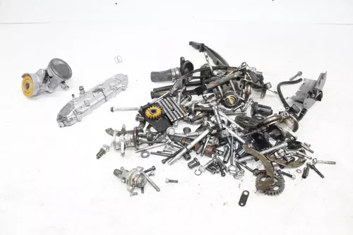 1989 YAMAHA VENTURE ROYALE XVZ1300D PARTS AND HARDWARE NUTS BOLTS