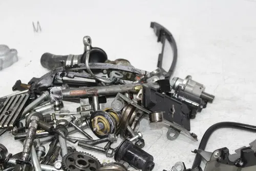 1989 YAMAHA VENTURE ROYALE XVZ1300D PARTS AND HARDWARE NUTS BOLTS