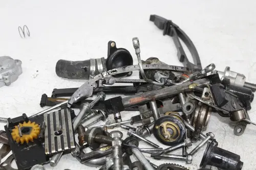1989 YAMAHA VENTURE ROYALE XVZ1300D PARTS AND HARDWARE NUTS BOLTS