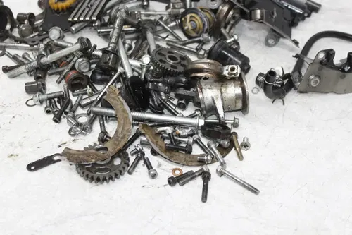 1989 YAMAHA VENTURE ROYALE XVZ1300D PARTS AND HARDWARE NUTS BOLTS