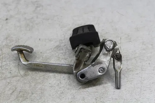 86-88 SUZUKI CAVALCADE 1400 GV1400GT RIGHT FRONT FOOT REST PEG STEP BRAKE PEDAL