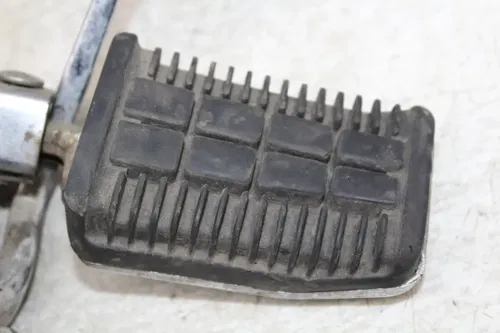 86-88 SUZUKI CAVALCADE 1400 GV1400GT RIGHT FRONT FOOT REST PEG STEP BRAKE PEDAL