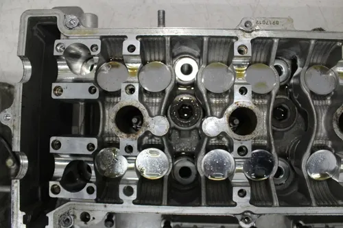 09 YAMAHA WAVERUNNER FZR 1800 1.8L ENGINE CYLINDER HEAD VALVES COVER (READ)
