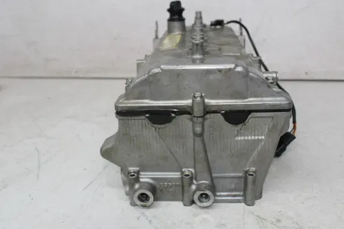 09 YAMAHA WAVERUNNER FZR 1800 1.8L ENGINE CYLINDER HEAD VALVES COVER (READ)