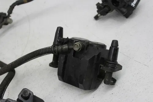1989 KAWASAKI NINJA ZX10 ZX1000B FRONT BRAKE CALIPER PAIR CALIPERS MASTER