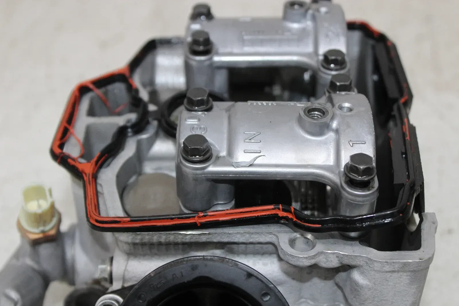 14-17 YAMAHA YZ450F ENGINE MOTOR CYLINDER HEAD VALVES COVER (SEE DESCP)