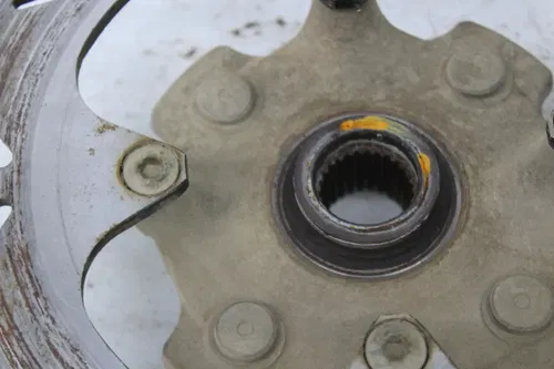 17 YAMAHA YXZ1000R SS EPS REAR BACK WHEEL LEFT HUB ROTOR
