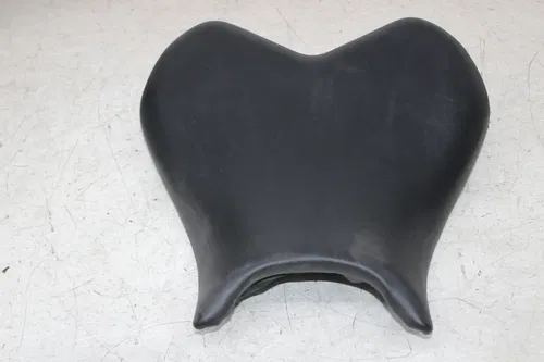 22-24 YAMAHA YZF R7 FRONT DRIVERS SEAT PAD SADDLE PILLION (SEE DESCP)