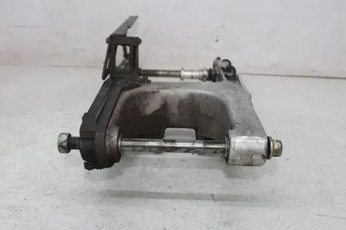 01 KTM 640 DUKE II REAR SWINGARM BACK SUSPENSION SWING ARM