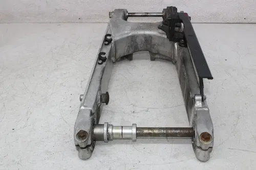 01 KTM 640 DUKE II REAR SWINGARM BACK SUSPENSION SWING ARM