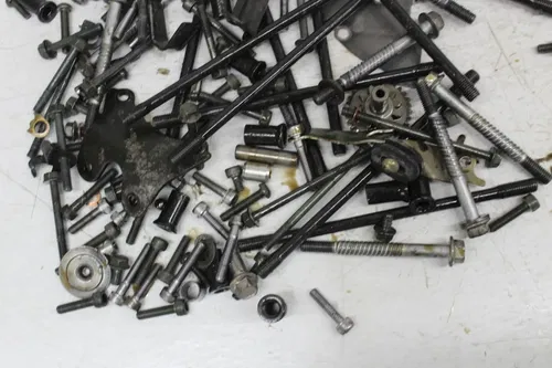97-07 YAMAHA YZF600R ENGINE PARTS TIMING COVER GUIDE CHAIN HOSE HARDWARE