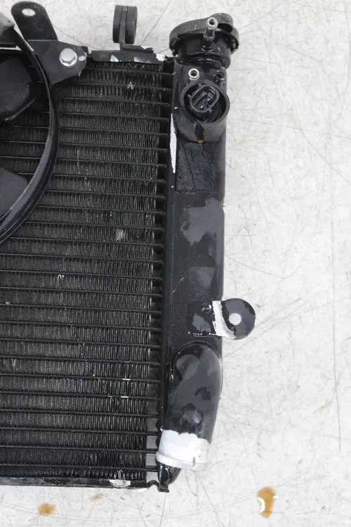 99-00 YAMAHA YZF R6 ENGINE RADIATOR MOTOR COOLER COOLING RADIATER