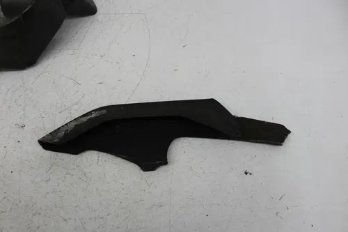 93-01 KAWASAKI NINJA ZX11 FRONT WHEEL FENDER COWL FAIRING W/CHAIN GUARD