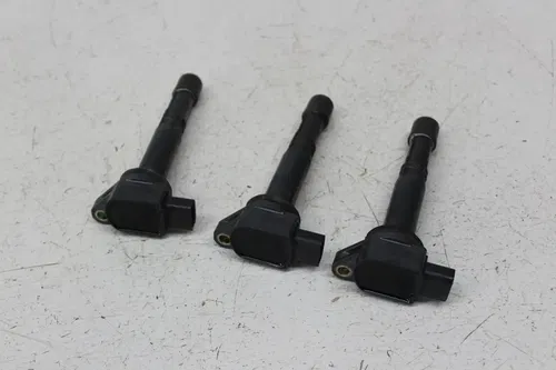 2004 Honda Interceptor 800 VFR800 IGNITION COILS COIL SPARK PLUG CAPS