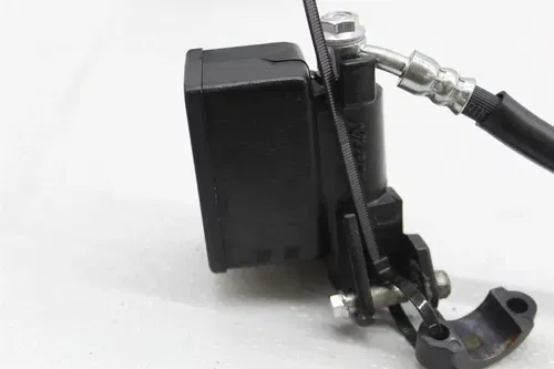 17-22 SUZUKI GSX250R FRONT BRAKE MASTER CYLINDER CALIPER