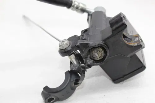 17-22 SUZUKI GSX250R FRONT BRAKE MASTER CYLINDER CALIPER