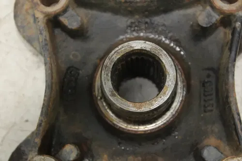 14 POLARIS RZR 4 XP 1000 FRONT LEFT WHEEL HUB