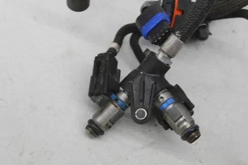 07-11 Harley-davidson Sportster Xl1200c gas Fuel Injector injectors rail harness