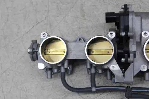 22-24 SUZUKI HAYABUSA GSX1300R THROTTLE BODY BODIES