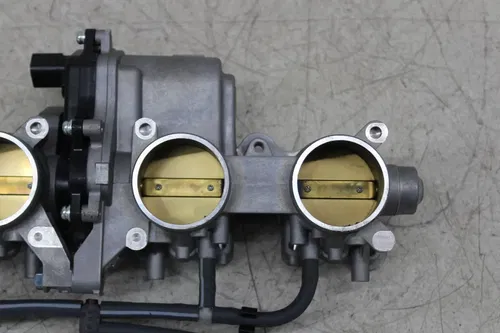 22-24 SUZUKI HAYABUSA GSX1300R THROTTLE BODY BODIES