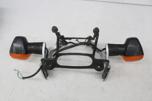 04-06 Honda Cb600f Hornet 599 Front Left Right Turn Signals stay mounts