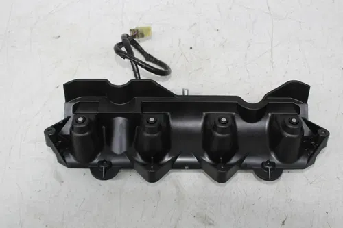 17-20 YAMAHA YZF R6 MAIN GAS FUEL INJECTORS RAIL SET