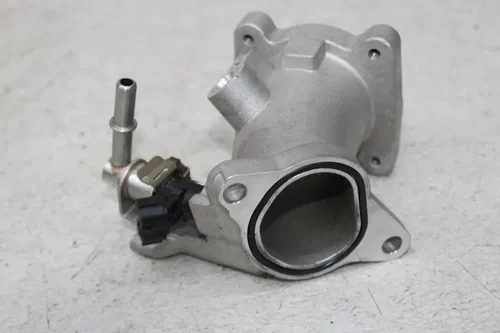 24 CF-MOTO UFORCE 600 PETROL GAS FUEL INJECTOR RAIL W/ MANIFOLD