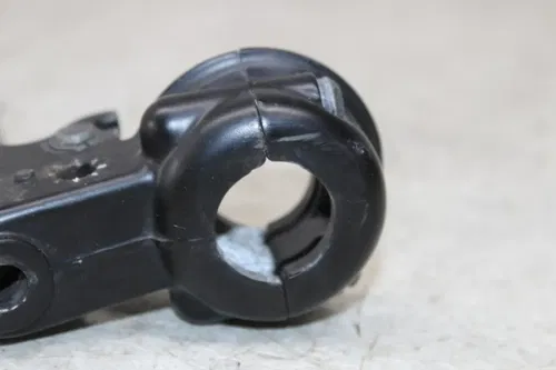 2001 HARLEY-DAVIDSON ELECTRA GLIDE ULTRA CLASSIC EFI FLHTCUI CLUTCH PERCH MOUNT