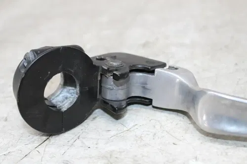 2001 HARLEY-DAVIDSON ELECTRA GLIDE ULTRA CLASSIC EFI FLHTCUI CLUTCH PERCH MOUNT