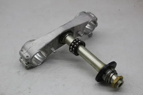 17-23 SUZUKI GSXR1000 FORKS UPPER TRIPLE TREE CLAMP (READ)