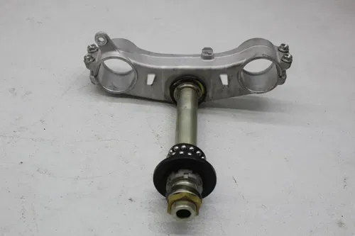 17-23 SUZUKI GSXR1000 FORKS UPPER TRIPLE TREE CLAMP (READ)
