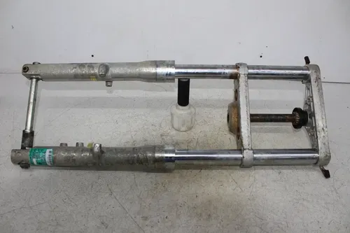 96-97 KAWASAKI VULCAN 1500 VN1500D CLASSIC FRONT END FORKS TRIPLE TREE CLAMP